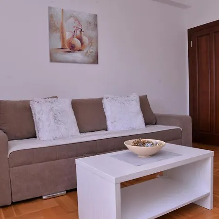 Sloboda アパート *